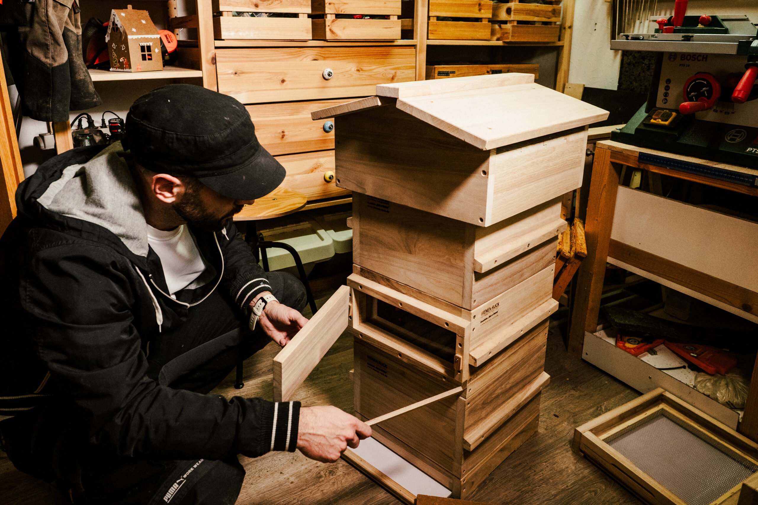 Ante mit seiner Warre Beute